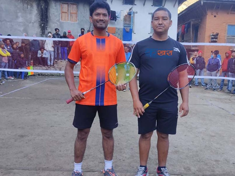 चौतारा मेलामा आयोजित ब्याडमिन्टनमा डम्बर र इश्वरको जोडि प्रथम 